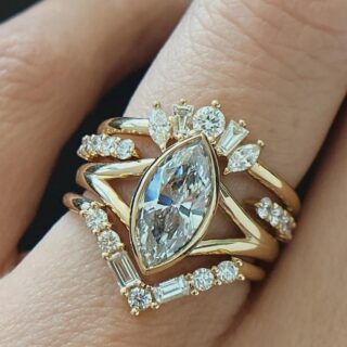 Modern bezel-set marquise diamond split‑shank engagement ring – Colette in yellow gold