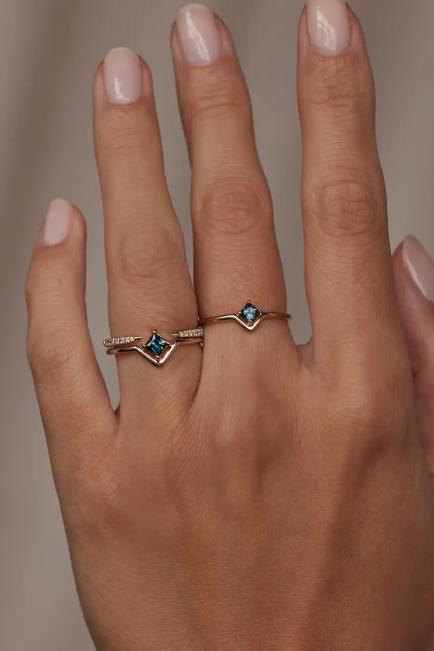 Handcrafted princess cut diamond ring with sleek gold band – modern fine jewelry from Wwake