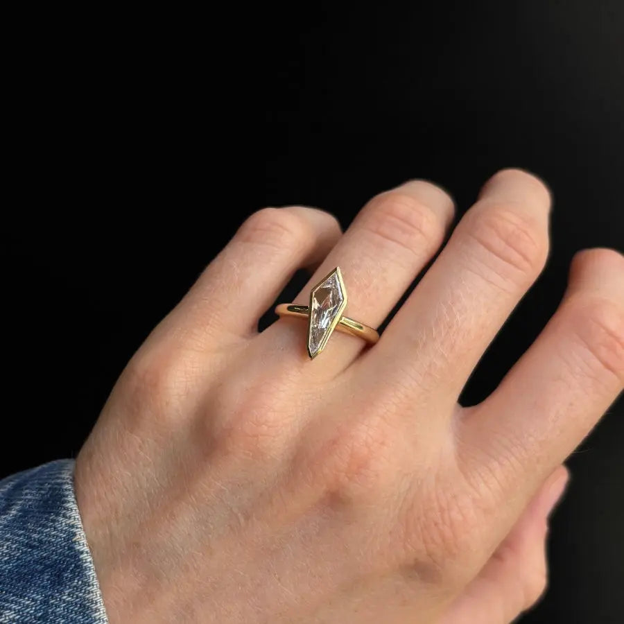 1.13ct Kite Diamond Ring2