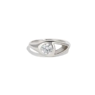 Contemporary Aira Diamond Ring with negative space silhouette and responsibly sourced materials