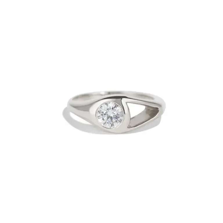 Contemporary Aira Diamond Ring with negative space silhouette and responsibly sourced materials