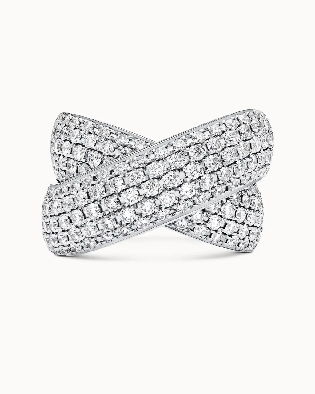Van Bruun ring displayed on a hand, illustrating its elegant and timeless appeal