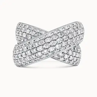 Van Bruun ring displayed on a hand, illustrating its elegant and timeless appeal