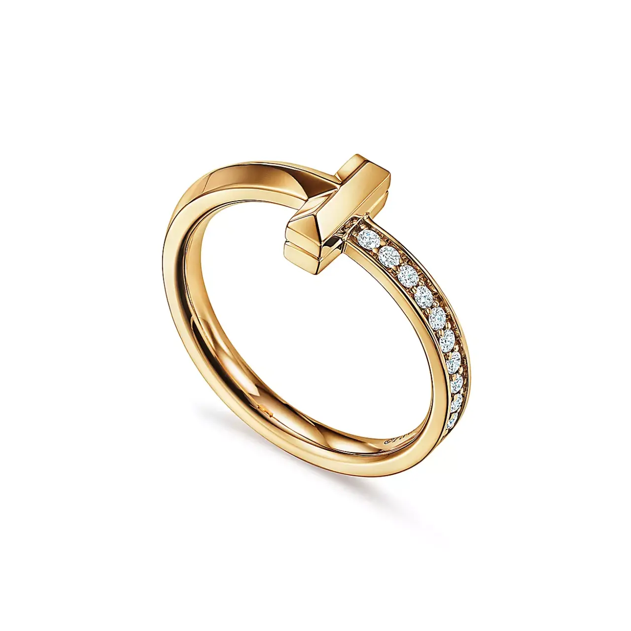 Detailed view of the Tiffany T1 Ring's pavé diamonds set in 18k yellow gold.
